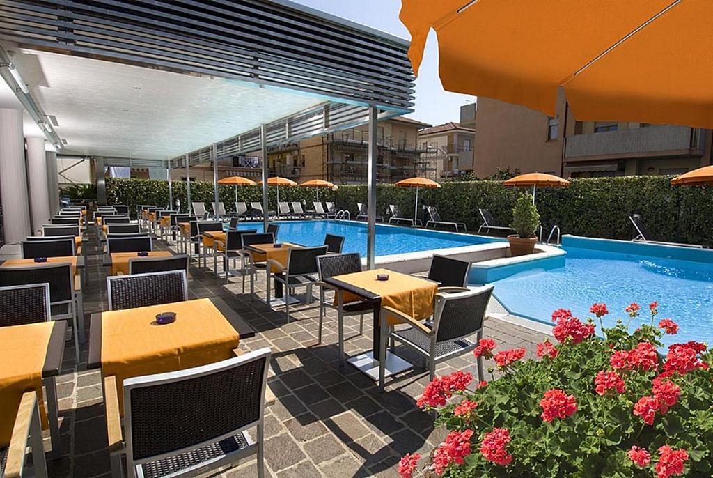 Hotel Imperial San Benedetto del Tronto Eksteriør billede