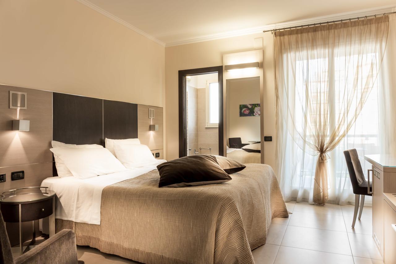 Hotel Imperial San Benedetto del Tronto Eksteriør billede